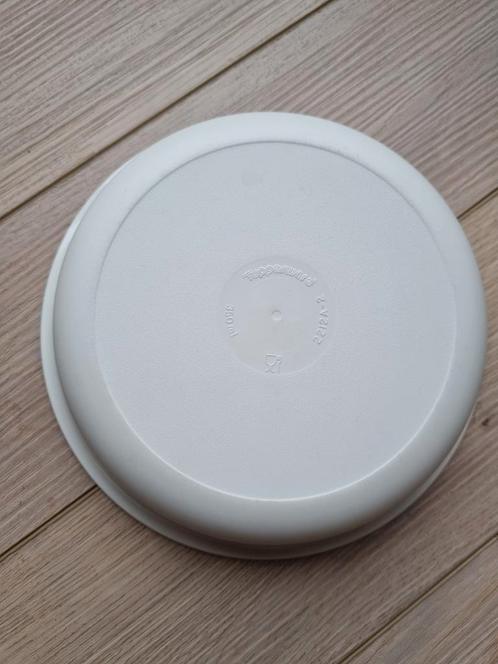2 Tupperware Borden - Kampeerborden, Huis en Inrichting, Keuken | Tupperware, Gebruikt, Schaal, Wit, Bruin, Crème, Ophalen of Verzenden