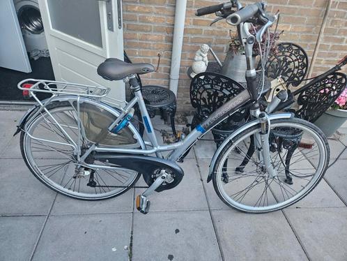 Zeer nette fiets met versnellingen, Fietsen en Brommers, Fietsen | Dames | Damesfietsen, Zo goed als nieuw, Overige merken, Versnellingen