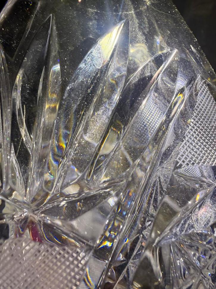 Kristallen wijn karaft met Gedetailleerd Design, Antiek en Kunst, Antiek | Glas en Kristal, Ophalen of Verzenden