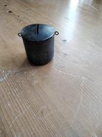 Vintage Tinnen Spaarpotje met bajonet sluiting, Gebruikt, Ophalen of Verzenden, Minder dan 10 liter, Metaal
