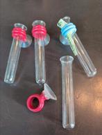 Vier vaasjes met zuignap, Huis en Inrichting, Woonaccessoires | Vazen, Overige kleuren, Ophalen of Verzenden, Minder dan 50 cm