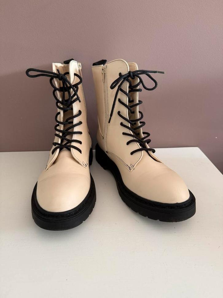Tamaris Boots Beige Maat 41, Kleding | Dames, Schoenen, Zo goed als nieuw, Lage of Enkellaarzen, Beige, Ophalen of Verzenden