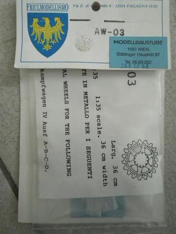 Diverse sets FRIUL wielen metaal 1/35 beschikbaar voor biedingen