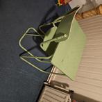 Naoorlogs tafel en stoel, Huis en Inrichting, Woonaccessoires | Zuilen en Pilaren, Ophalen, Gebruikt