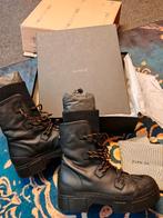 Sell shoes, Zwart, Ophalen of Verzenden, Vic Matie, Sneakers of Gympen