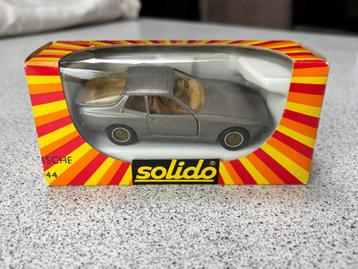 Porsche 944 van Solido beschikbaar voor biedingen