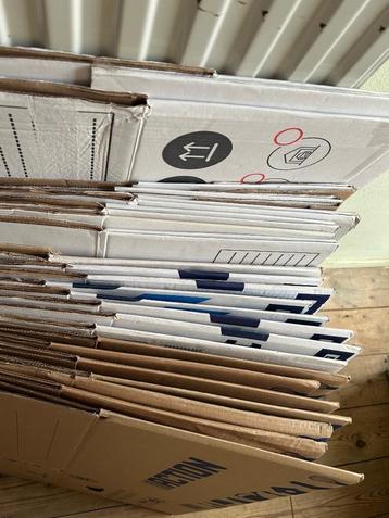 23 Verhuisdozen  beschikbaar voor biedingen