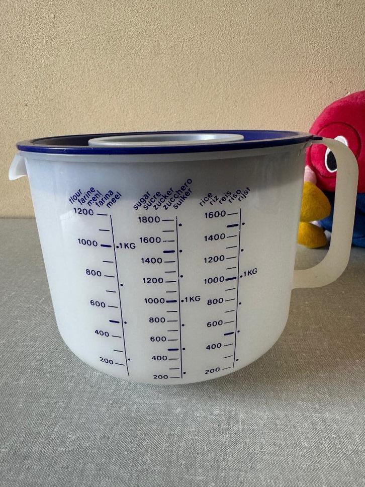 I.Z.G.S. maatkan Mix en meet maat kan mixkom TUPPERWARE., Huis en Inrichting, Keuken | Tupperware, Gebruikt, Beker of Kan, Blauw