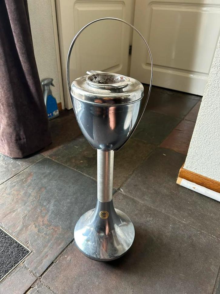 Gave 70’s vloerstaande vintage asbak, made in Italy, Verzamelen, Rookartikelen, Aanstekers en Luciferdoosjes, Zo goed als nieuw