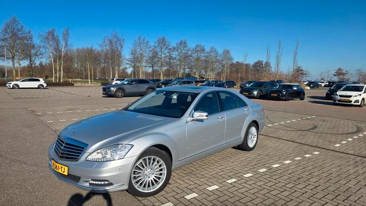 Mercedes-Benz S-Klasse 3.5 S350 AUT 4M 2010 Grijs, Auto's, Mercedes-Benz, Particulier, S-Klasse, 4x4, ABS, Achteruitrijcamera