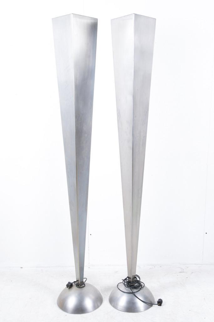 Echte Eyecatcher -Design RVS vloerlampen Van €1295 voor €395, Huis en Inrichting, Lampen | Vloerlampen, Zo goed als nieuw, 200 cm of meer