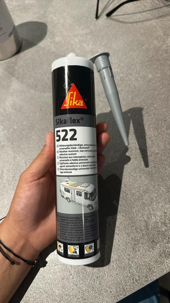 SIKA - Sikaflex 522, Doe-het-zelf en Verbouw, Isolatie en Afdichting, Nieuw, Overige materialen, Minder dan 4 cm, 15 m² of meer