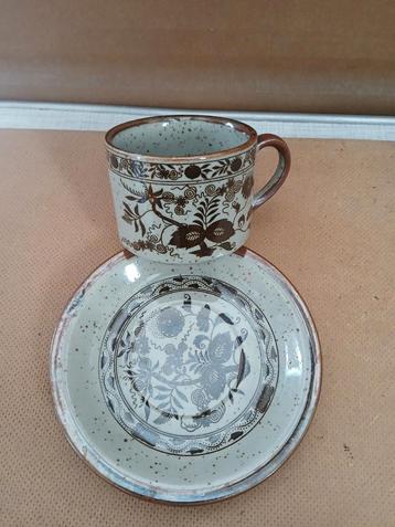 Vintage Koffiekopje met Bloemmotief beschikbaar voor biedingen