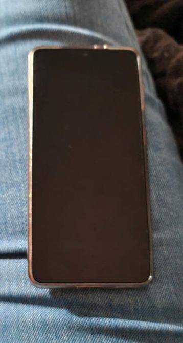 Roze Samsung S21 5G met backcover en doos beschikbaar voor biedingen