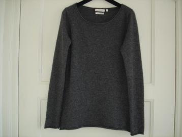 Delicate Love trui 100 % cashmere grijs maat S beschikbaar voor biedingen