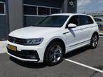 Volkswagen Tiguan 1.5 TSI ACT R-Line Navigatie Led + Xenon E, Voorwielaandrijving, Stof, 4 cilinders, Wit