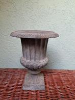 Brocante gietijzeren vaasje urn, Antiek en Kunst, Curiosa en Brocante, Ophalen of Verzenden
