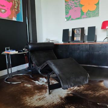 Cassina lc4 Vintage Corbusier Ponyhuid Nr: 180 beschikbaar voor biedingen