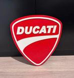 UNIEK HOUTEN DUCATI BORD 38X42, Ophalen of Verzenden, Auto's