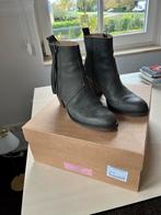 Acne enkellaarsjes maat 38  weinig gedragen, Lage of Enkellaarzen, Ophalen of Verzenden, Zo goed als nieuw, Groen