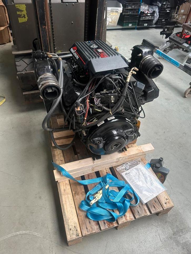 Mercruiser 7.4 L V8 inboard , zeer nette motor! 342 uur, Watersport en Boten, Buiten- en Binnenboordmotoren, Gebruikt, Benzine