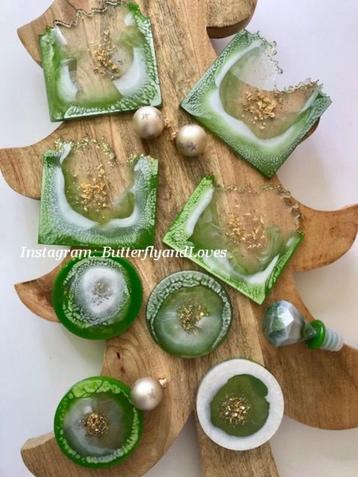 Unieke groen goud onderzetter groentinten glitter Epoxy Art beschikbaar voor biedingen