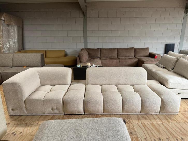 Bank Oriane l Whoon l Room108 l van €2796,- voor €1599,-, Huis en Inrichting, Banken | Bankstellen, Zo goed als nieuw, Rechte bank