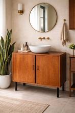 Minimalistisch vintage teakhouten kast, Ophalen, Met plank(en), Gebruikt, Teakhout