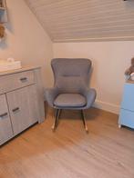 Grijze Schommelstoel - Perfect voor de kinderkamer!, Ophalen, Zo goed als nieuw, Stoel(en)