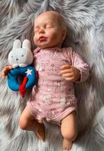Slapende reborn pop meisje, 🌸, Verzamelen, Verzenden, Zo goed als nieuw, Babypop