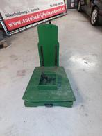 Oude bascule / weegschaal, Ophalen