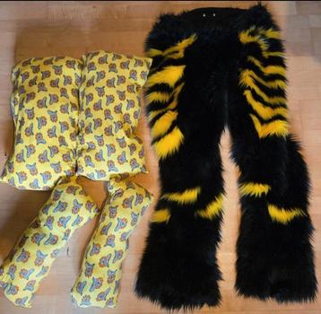 Furry fursuit partial legs zwart/geel beschikbaar voor biedingen