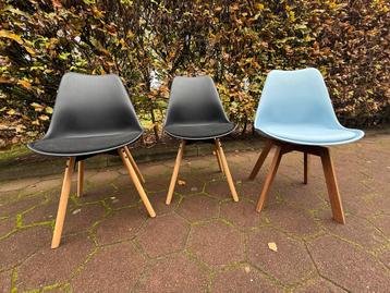 Eetkamer- / bureaustoelen - Houten Onderstel beschikbaar voor biedingen