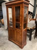 vitrinekast kersenhout glasdeuren verlichting ALS NIEUW, Huis en Inrichting, Kasten | Vitrinekasten, Met deur(en), 100 tot 150 cm