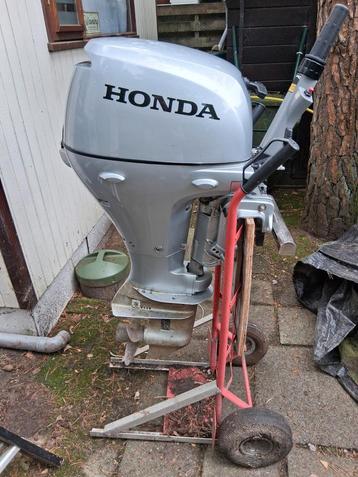 Honda 15 pk buitenboordmotor - met defect beschikbaar voor biedingen