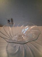 Een grote glazen schaal., Ophalen of Verzenden, Zo goed als nieuw, Rond, Glas
