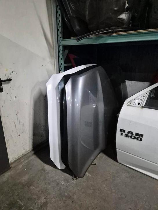 dodge ram 1500 onderdelen, Auto-onderdelen, Carrosserie en Plaatwerk, Motorkap, Dodge, Voor, Achter, Gebruikt, Ophalen