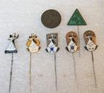 7 verschillende dans speldjes: 1 volmetaal broche NM Latin, Verzamelen, Speldjes, Pins en Buttons, Ophalen of Verzenden, Gebruikt