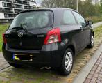 Toyota Yaris 1.0 vvti Terra, Auto's, Toyota, Stof, Radio, Zwart, Handgeschakeld