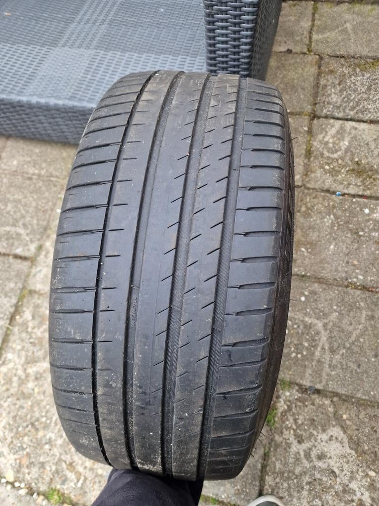 2x Michelin  255 40 20, Ophalen of Verzenden