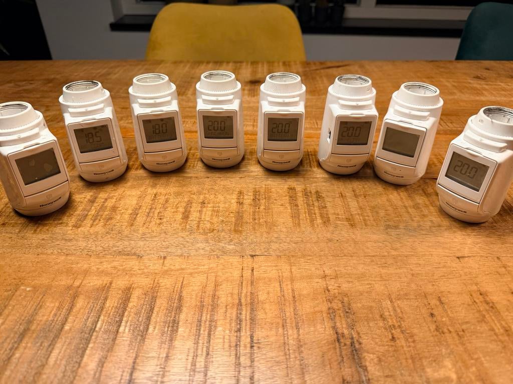 8x Honeywell HR92WE slimme thermostaatknoppen M30, Ophalen of Verzenden, Slimme thermostaat, Gebruikt