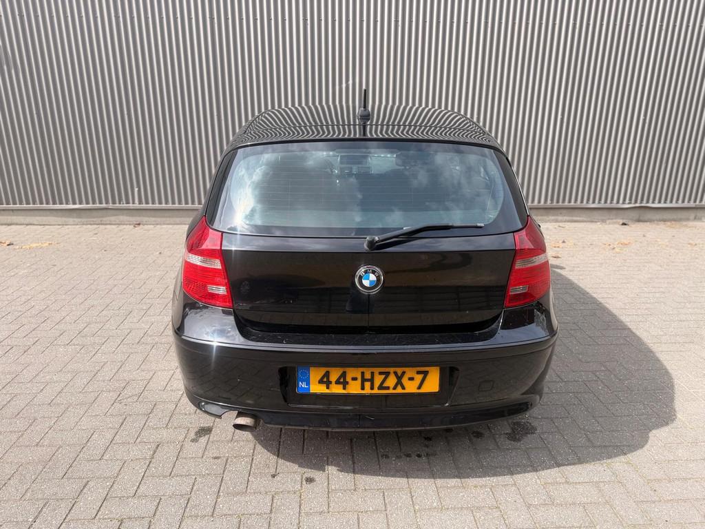 BMW 1-serie 118d Corporate Business Line Navi|Engine/transmi, Auto's, Euro 5, 4 cilinders, 4 stoelen, Zwart