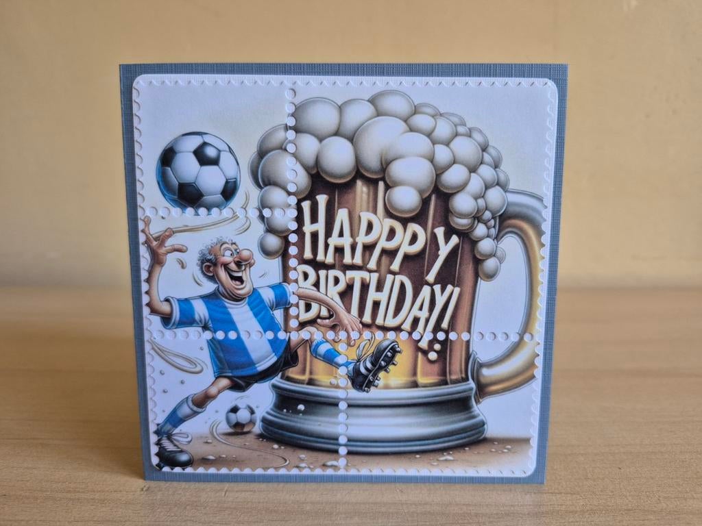 126a) zelfgemaakte kaart- verjaardag voetballer met biertje, Ophalen of Verzenden, Nieuw, Kerst