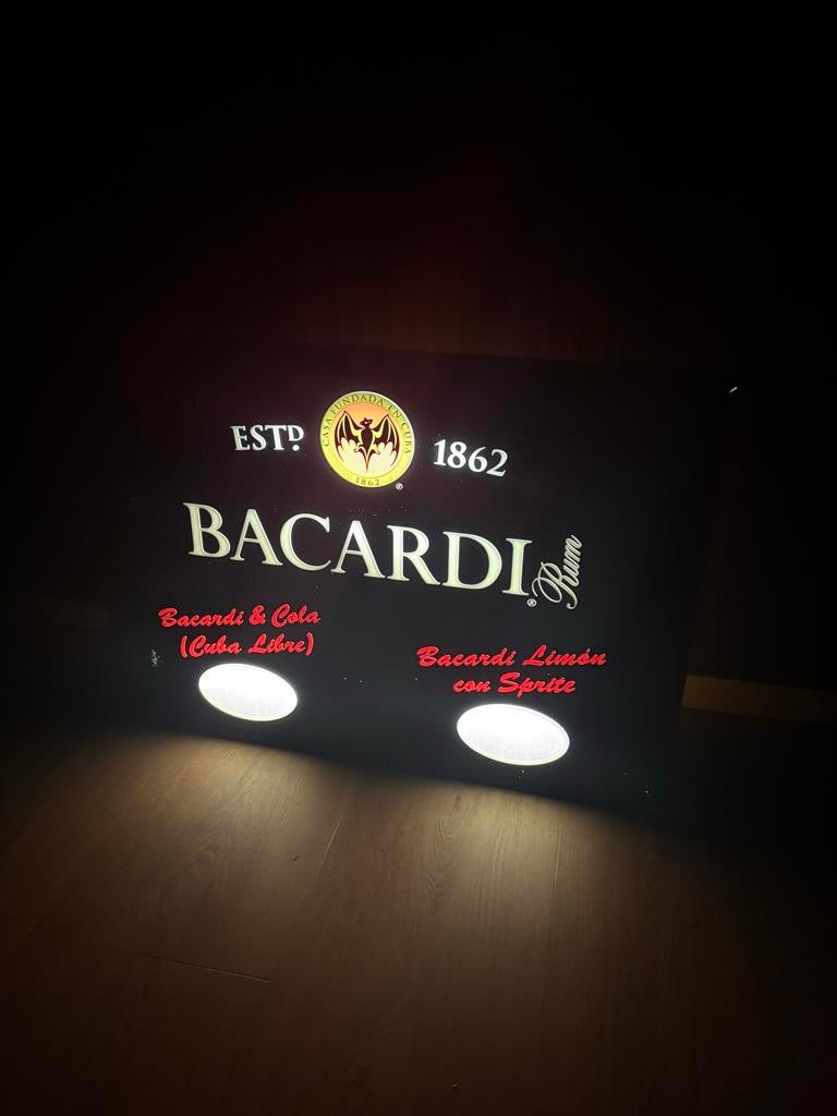 Bacardi Lichtreclame - Vintage Bar Decoratie, Ophalen of Verzenden, Gebruikt, Lichtbak of (neon) lamp