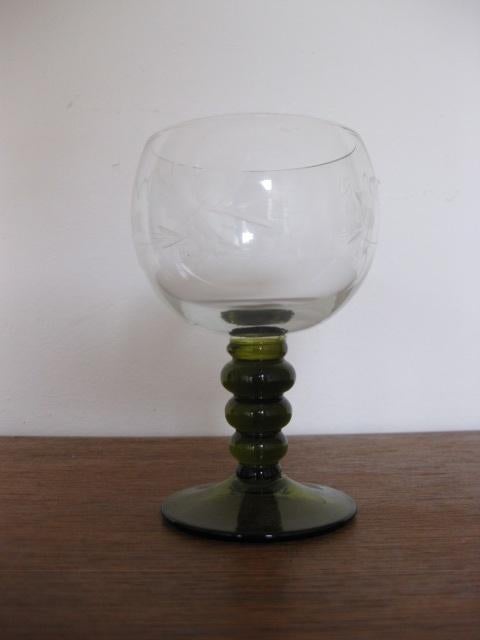 9 oude moezel wijnglazen/roemers geslepen geciseleerd, Ophalen of Verzenden