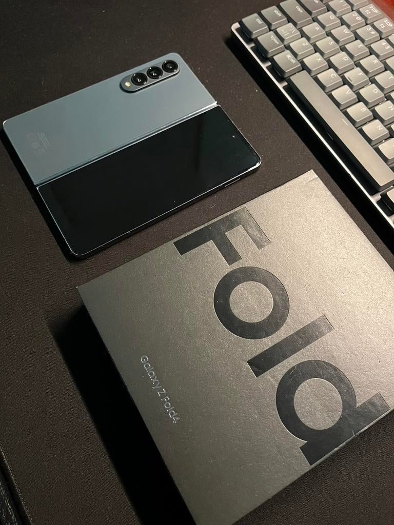 Samsung galaxy ZFold 4 256 GB Gray/Green, Telecommunicatie, Mobiele telefoons | Samsung, Ophalen, Overige kleuren, Zo goed als nieuw
