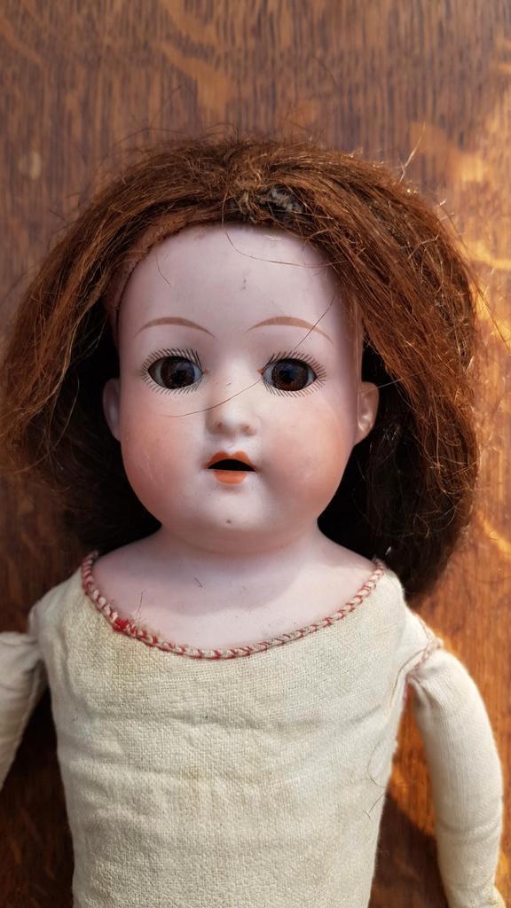 Antieke 1900 HEUBACH POP model 275 met originele kleding, Verzamelen, Poppen, Gebruikt, Pop, Ophalen of Verzenden