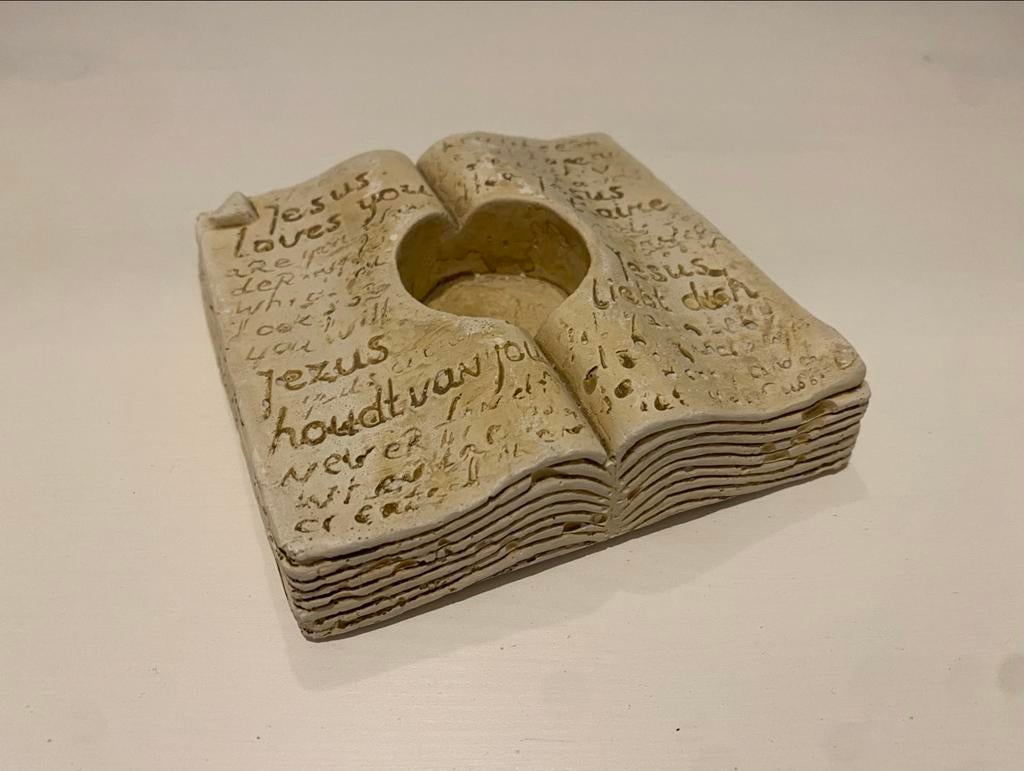 Waxinelichthouder boek met Christelijke tekst, Huis en Inrichting, Overige materialen, Beige, Ophalen of Verzenden, Zo goed als nieuw