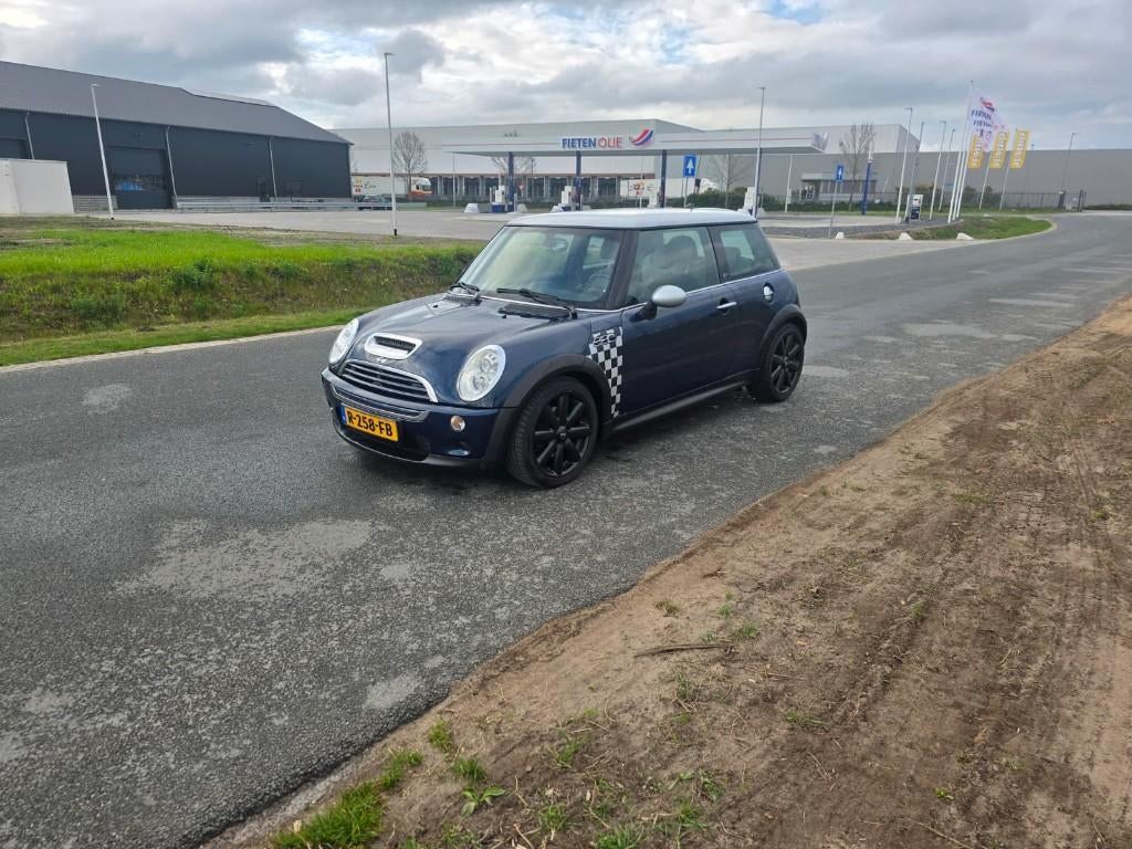 Mini 1.6 16V Cooper S Checkmate, Auto's, Voorwielaandrijving, 4 cilinders, Leder en Stof, Handgeschakeld