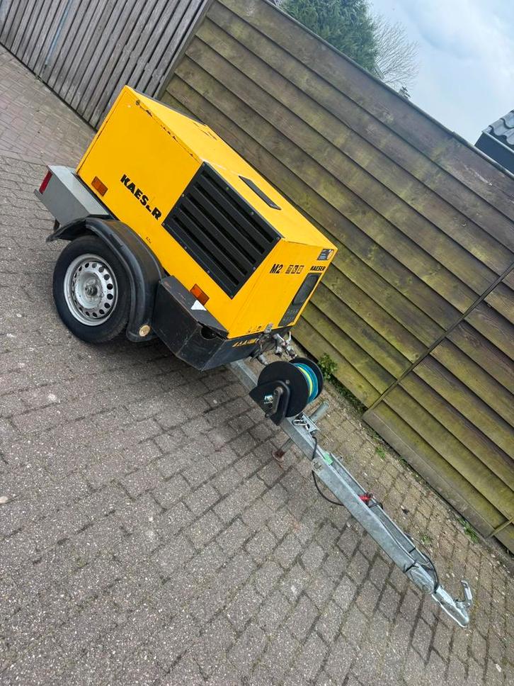 Te koop Kaeser M20 compressor aanhanger 2009 1010h, Zakelijke goederen, Machines en Bouw | Pompen en Compressoren, Ophalen